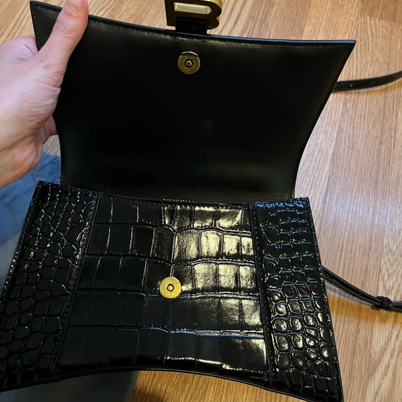 BALENCIAGA Hourglass small glossed croc-effect leather tote - Picture 8 of 14